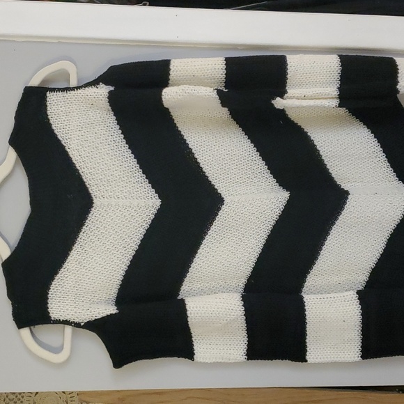 Knit Minded Striped Sweater.Nwot! - Picture 3 of 3